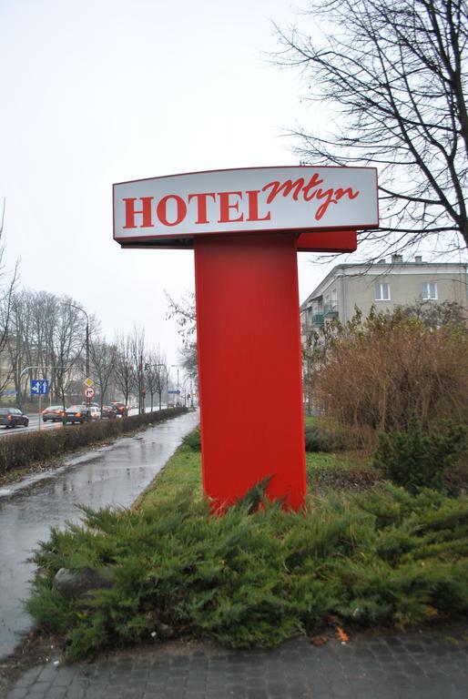 Hotel Mlyn ลูบลิน ภายนอก รูปภาพ