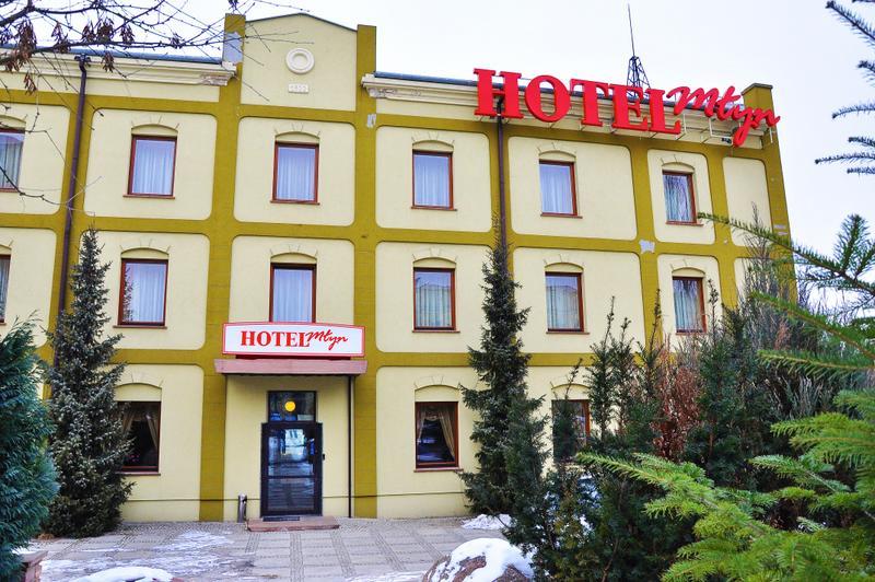 Hotel Mlyn ลูบลิน ภายนอก รูปภาพ